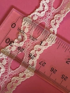 Breite weiße Offray flache Spitzenborte 1,25 Zoll breit x 15 Yards Handarbeit Nähen - Bild 1 von 3