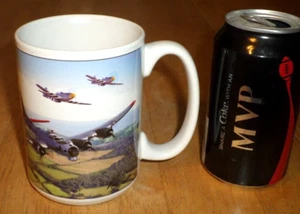 [WW#2] "B-17 FLYING FORTRESS & P-51 MUSTANGS AT WAR", Ceramic Coffee Mug, VINT. - Picture 1 of 10
