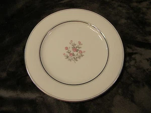 Noritake Stanton Pattern Salad Plate 8 1/4" in Excellent Condition - Picture 1 of 2