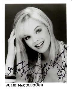 Julie McCullough Signed Autographed Black & White Headshot 8x10 Photo TRISTAR - Picture 1 of 2