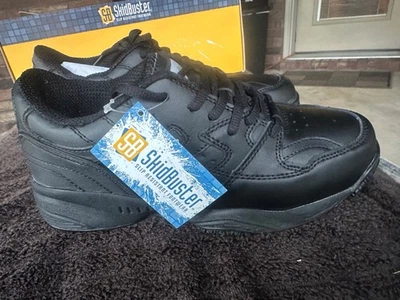 Black work shoes womens 8.5 - Image 1 of 4