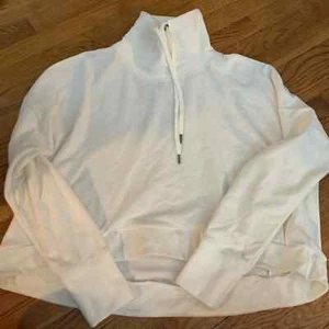 Sudadera Betty cuello de lana capucha XXL nueva con etiquetas en crema - Imagen 1 de 9