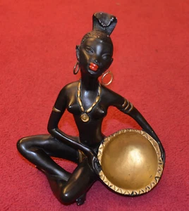 Figura de yeso, africana con cuenco, hacia 1950 - Imagen 1 de 7