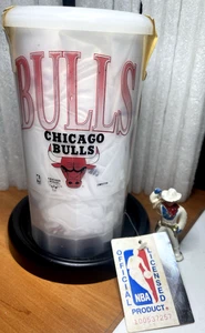Vintage Tasse T's ~ Chicago Bulls ~ Bulls Tasse und XL ~ T-Shirt ~ nie geöffnet ~ Neu aus altem Lagerbestand - Bild 1 von 6