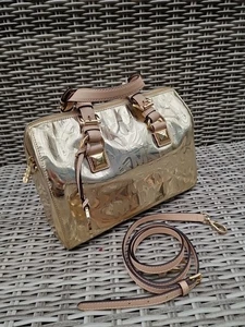 Michael Kors Henkeltasche Grayson in Lackoptik mit Logoprägung ...Ausverkauft - Bild 1 von 9