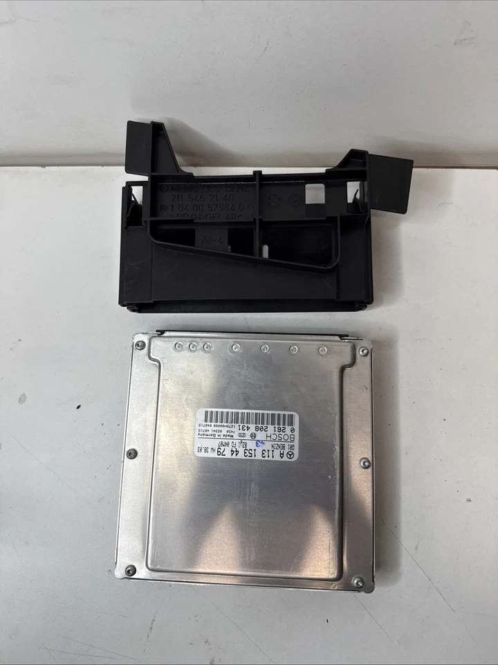 03-06 Unidad de módulo de control del motor ECU 1131533479 OEM MERCEDES R230 SL500 S430 Foto 1 de 4