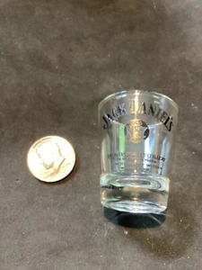 GLASS SHOT JACK DANIELS ANTIGUO Nº 7 MARCA 2,5 PULGADAS - Imagen 1 de 3