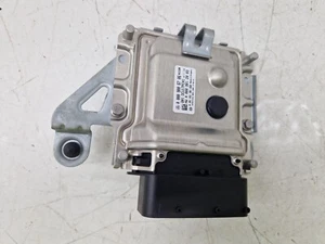 2014-2021 Mercedes C Class W205 Adblue Control Module Unit ECU A0009006706 - Picture 1 of 24
