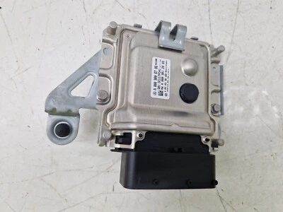 2014-2021 Mercedes C Class W205 Adblue Control Module Unit ECU A0009006706 - Image 1 of 4
