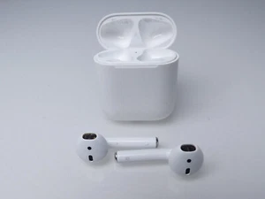 Apple AirPods 2. Generation Kopfhörer A2032 A2031 mit Ladecase A1602 #118 - Bild 1 von 8