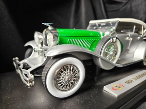 SIGNATURE MODELS 1934 Duesenberg 1:18 Scale Inv. #3026 - Picture 1 of 5