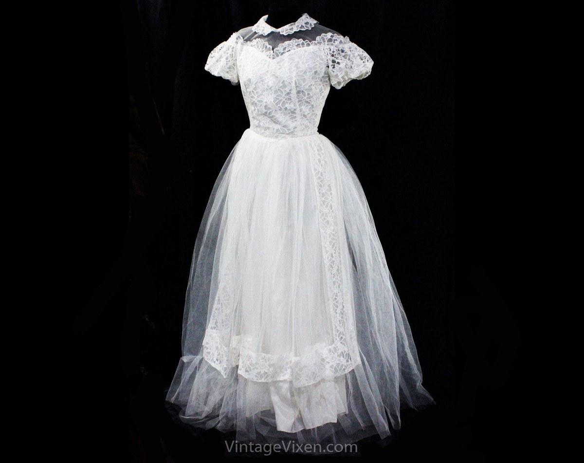 Medium (6-8) 1950s Vintage Wedding Dresses & Veils for Women Medium (6-8) 1950s Vintage Wedding Dresses & Veils for Women