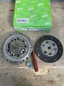 VALEO CLUTCH KIT 2PC FITS RENAULT KANGOO II GRAND SCENIC DACIA LOGAN I 1.6 - Picture 1 of 4