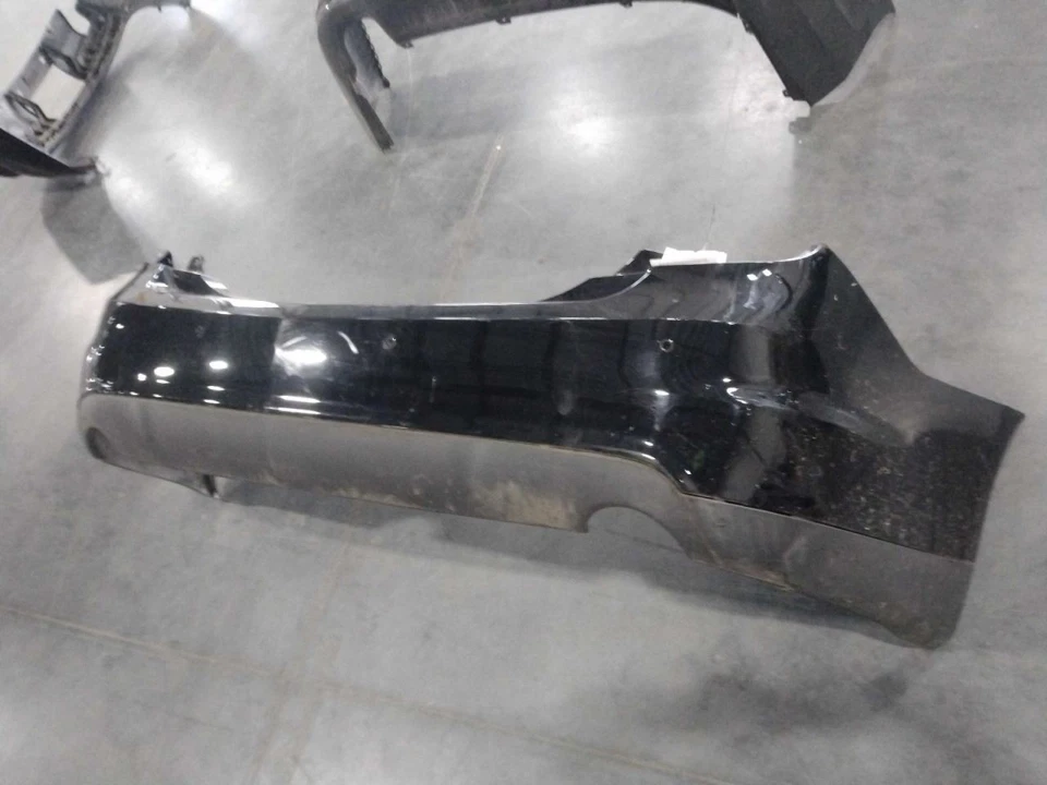 Parachoques trasero asistente de estacionamiento con paquete de apariencia para 10-12 MKS 540209 Foto 1 de 1