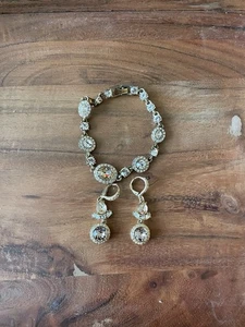 Givenchy goldfarbenes Kristall Flex Armband & passende Ohrringe  - Bild 1 von 10