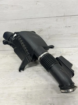 Toyota Tundra 2007-2021 5,7 L V8 OEM filtro de admisión de aire limpiador caja de aire con manguera Foto 1 de 4