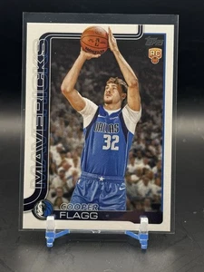 2025-2026 Topps Basketball COOPER FLAG #201 Rookie RC Dallas Mavericks 🏀🔥 - Bild 1 von 2