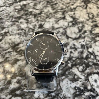 Reloj Tommy Hilfiger 1791401 para hombre esfera negra cuero negro 44 mm Foto 1 de 4