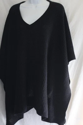 Poncho Suéter Halógeno OSFA Negro 100 % Cachemira Ruana Mantón Envolvente Foto 1 de 4