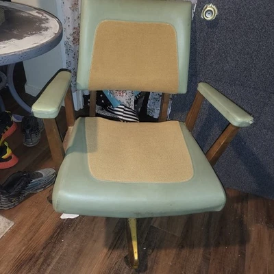 Vintage ALMA Desk / Office Swivel Chair Company Mid-Century Modern Chair - Image 1 of 4