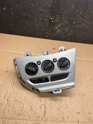 2013 年福特福克斯交流加热器气候控制温度 Oem V1396 DG — 第 1/4 张图片
