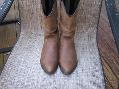 NEW WOMENS SMOKY MOUNTAIN BOOTS SIZE 9.5D-EXCELLENT CONDITION-TAKE A LOOK! - Image 1 of 4
