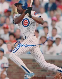 Andre Dawson SIGNED Chicago Cubs 8x10 photo w/ COA The Hawk HOF 2010 - Picture 1 of 1