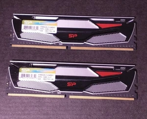  2 X Silicon Power 4GB 2400 Mhz ddr4 GAMING MEMORY CL17. Excellent Condition - Picture 1 of 2