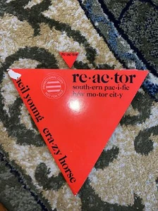 Neil Young Crazy Horse Red Triangle 7" 45 Reactor Vinyl W/ Rare Pin back Promo - Picture 1 of 6