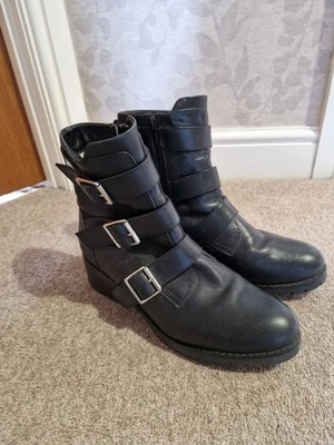 Mint Velvet Abigail Leather Biker Boots Fur Lined UK 6.5 40 - Image 1 of 4