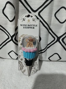 Wild Eye Gingerbread Man Cupcake Snow Globe Wine Stopper Pastel Christmas New - Picture 1 of 7