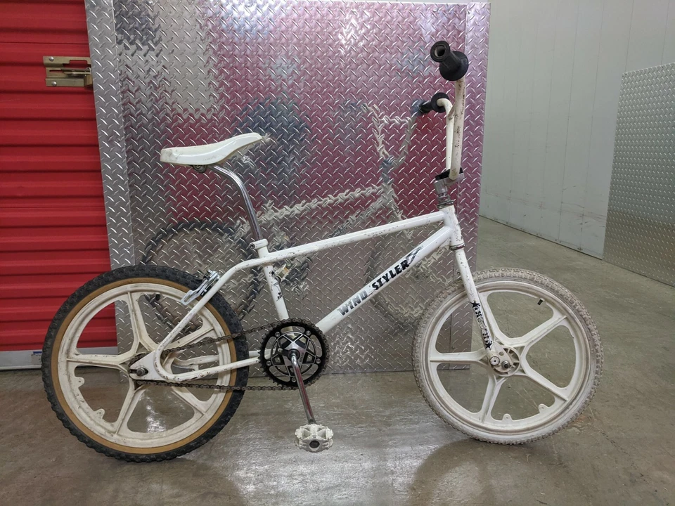 HUTCH  Wind Styler 1985-86 /BMX old school original  - Image 1 of 4