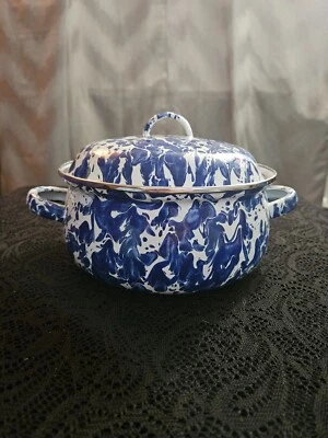 NWOT Golden Rabbit Blue & White Enamelware (no box) - "Cobalt Swirl" - 2.5 qt - Image 1 of 4