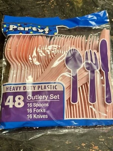 Heavy Duty Plastic Cutlery Set in Pink - 32 Spoons 32 Forks 32 Knives - Picture 1 of 2