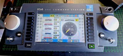 ESU 50210 ECoS  Zentrale, 6A, 7" Farb TFT Display, mit Netzteil, Halter, Auflage - Bild 1 von 4