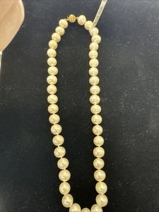14k yellow gold graduated pearl necklace 9.5-10.5mm fresh water cultured 16” - Picture 1 of 11