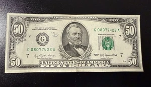 $50 Dollar Bill 1977 Federal Reserve Bank Of Chicago - Picture 1 of 2