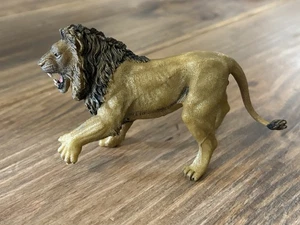 2003 Papo brüllender/klatschender männlicher Löwe Spielzeug Tierfigur im Ruhestand - Bild 1 von 10