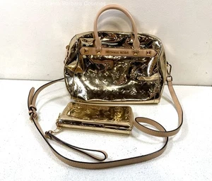 Michael Kors Purse w/Wallet w/COA - Picture 1 of 12