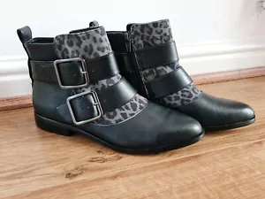 CLARKS Ladies Black Leather Angle Boots Uk Size 4 EX Displayed No Box New - Picture 1 of 6