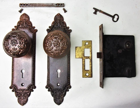 Antique Entrance Door Set Victorian / Eastlake Backplate Knob Mortise Lock Key Cover