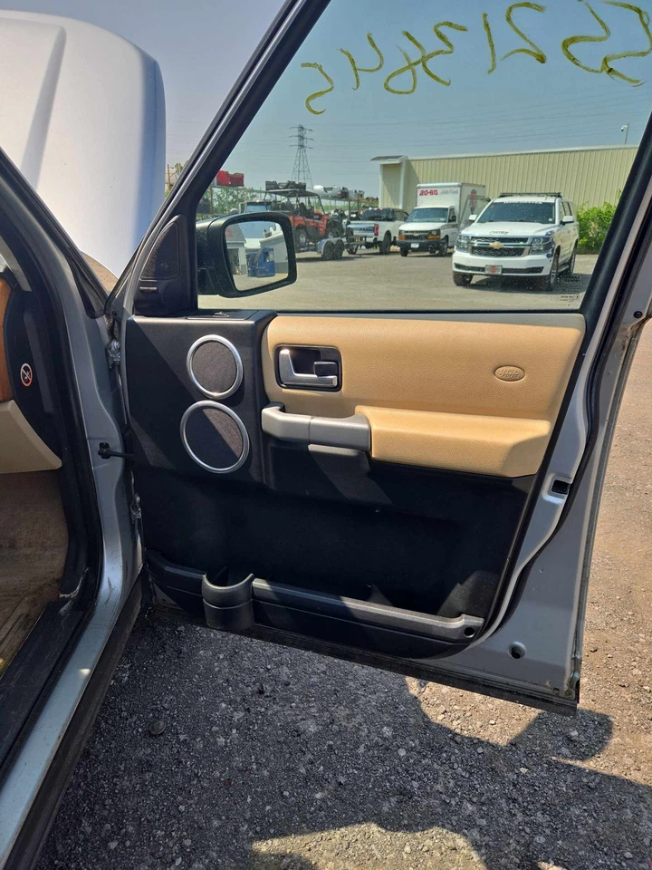 Front Door Trim Panel LAND ROVER LR3 Right 05 06 07 08 09 - Image 1 of 1