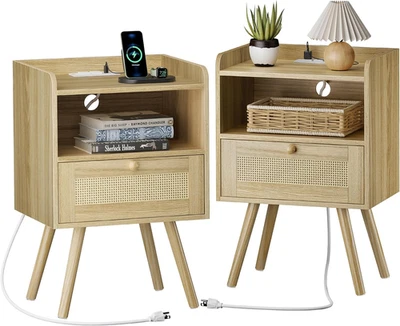 2 Pezzi Comodini in Rattan con Stazione di Ricarica Comodino Decorazione Rattan Cassetto - Immagine 1 di 4