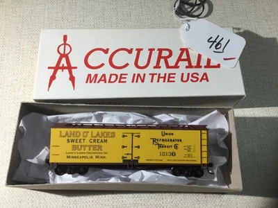 Accurail HO 40' Wooden Reefer Car.  LAND 'O LAKES. Ready-to-Run.   Nice! - Image 1 of 4