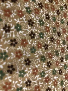 Vintage Markenlos Mehrfarbig Blumen mit Ranken Hellbraun Hintergrund 1 Yard X 45" Breit - Bild 1 von 4