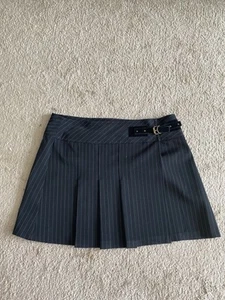 Exact Change women Y2K pleated pinstripe mini wrap skirt Sz 11 hook/loop black - Picture 1 of 5