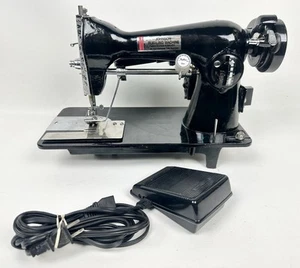 Johnson Ruffling Machine Ruffler Sewing Machine Vintage - Bild 1 von 10