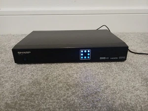 Set ricevitore digitale Sharp Freeview HD Top Box TU-T2 solo unità nera senza telecomando - Foto 1 di 11