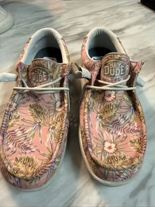 Men’s Hey Dudes Wally H20, Sail On Sailer, Tropical Print Slip On Shoes Size 10 - Picture 1 of 9