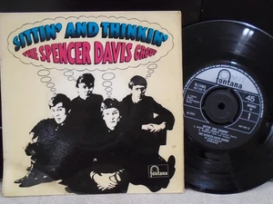 THE SPENCER DAVIS GROUP E.P. " SITTIN` AND THINKIN` " EX- COND.IN Or.PIC SL. - Imagen 1 de 2